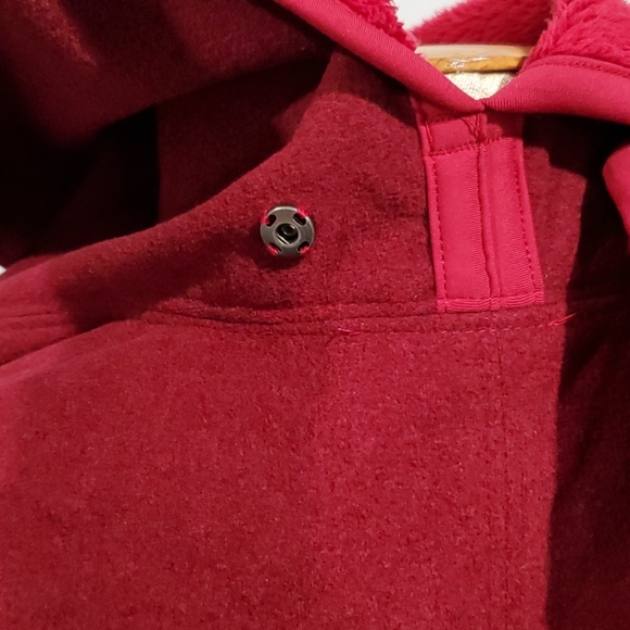 Lululemon Presence of Mind Red Fleece Wrap size 6 - Picture 12 of 14